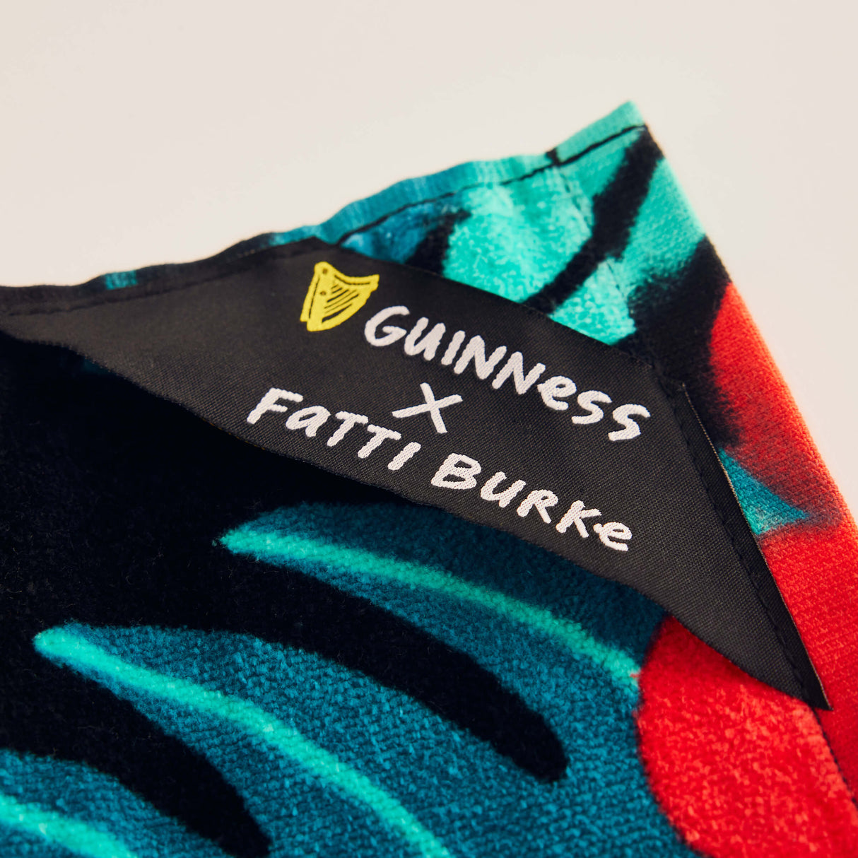 Fatti Burke Hawaiian Print Towel