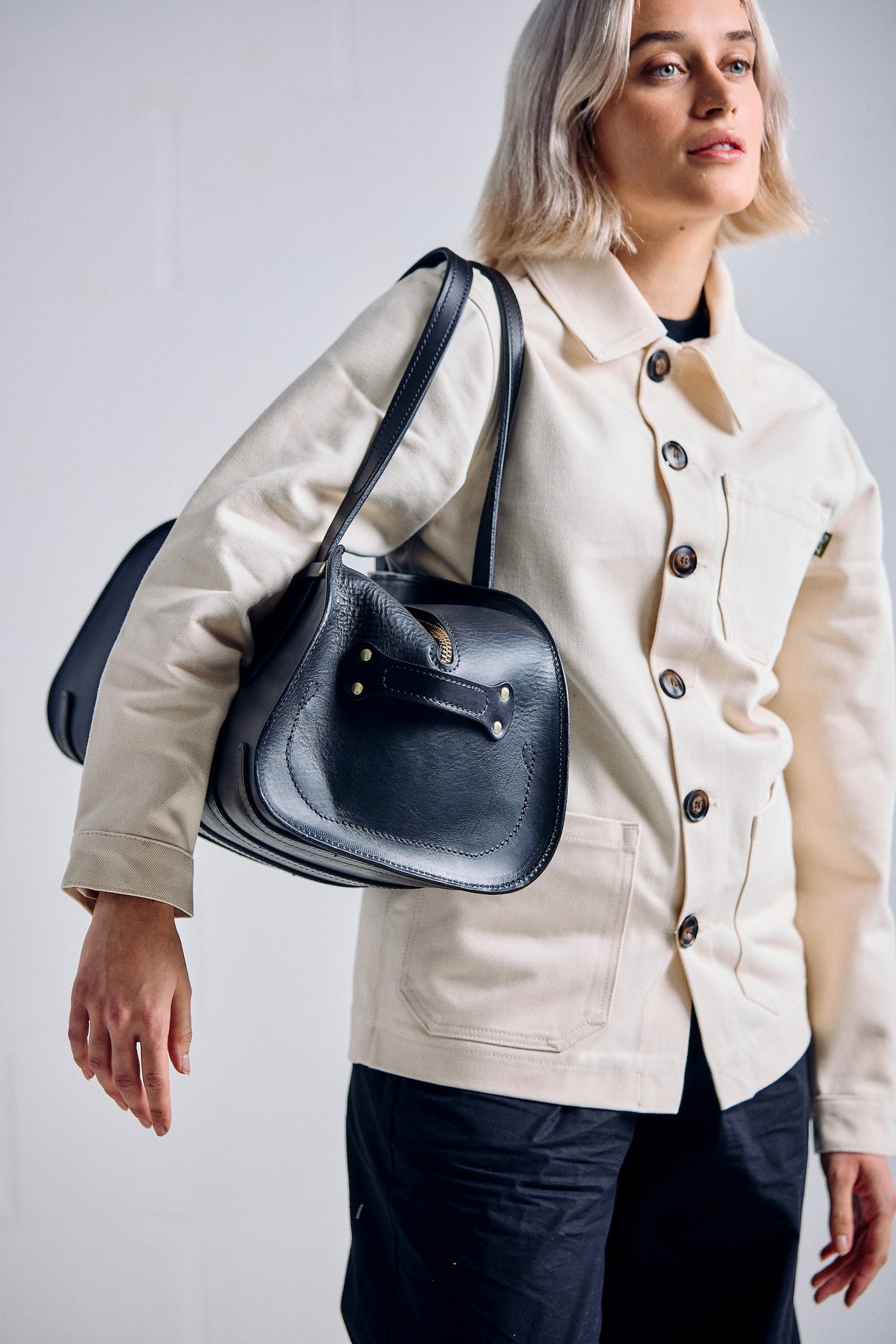 De Bruir Guinness Leather Sports Bag